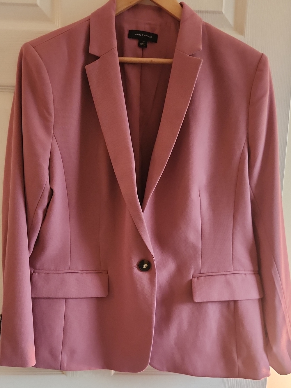 Ann Taylor Mauve Pink Single-Button Blazer